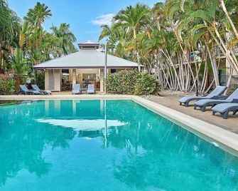 Trinity Beach Club Holiday Apartments - Trinity Beach - Piscina