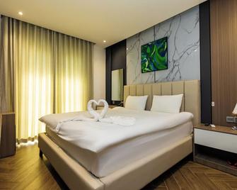 Luxury Hotel - Sunset Town - An Thoi - Bedroom