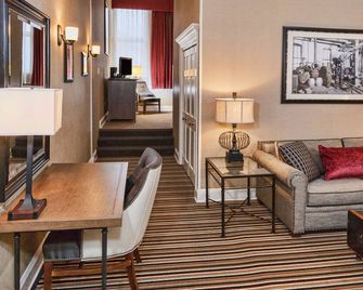 Fitger's Inn - Duluth - Living room