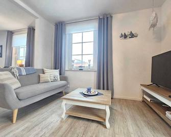 Ferienwohnung Schlickwanderer Groß - Nessmersiel - Wohnzimmer
