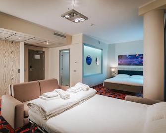 Tallink Spa and Conference Hotel - Tallinn - Bedroom