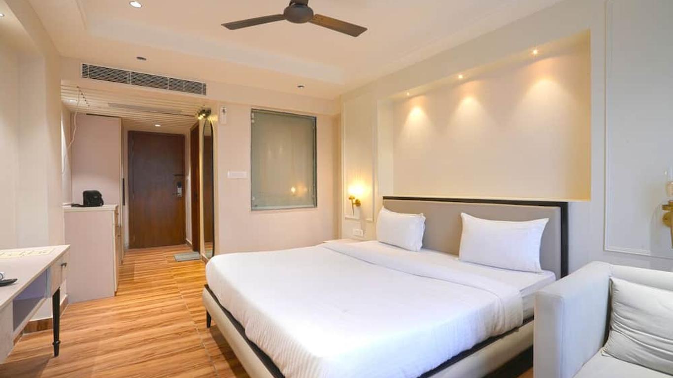 كابيتال أو 5758 هوتل سكوير 36