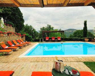 La Ghirlanda Wine Resort - San Terenziano - Piscina