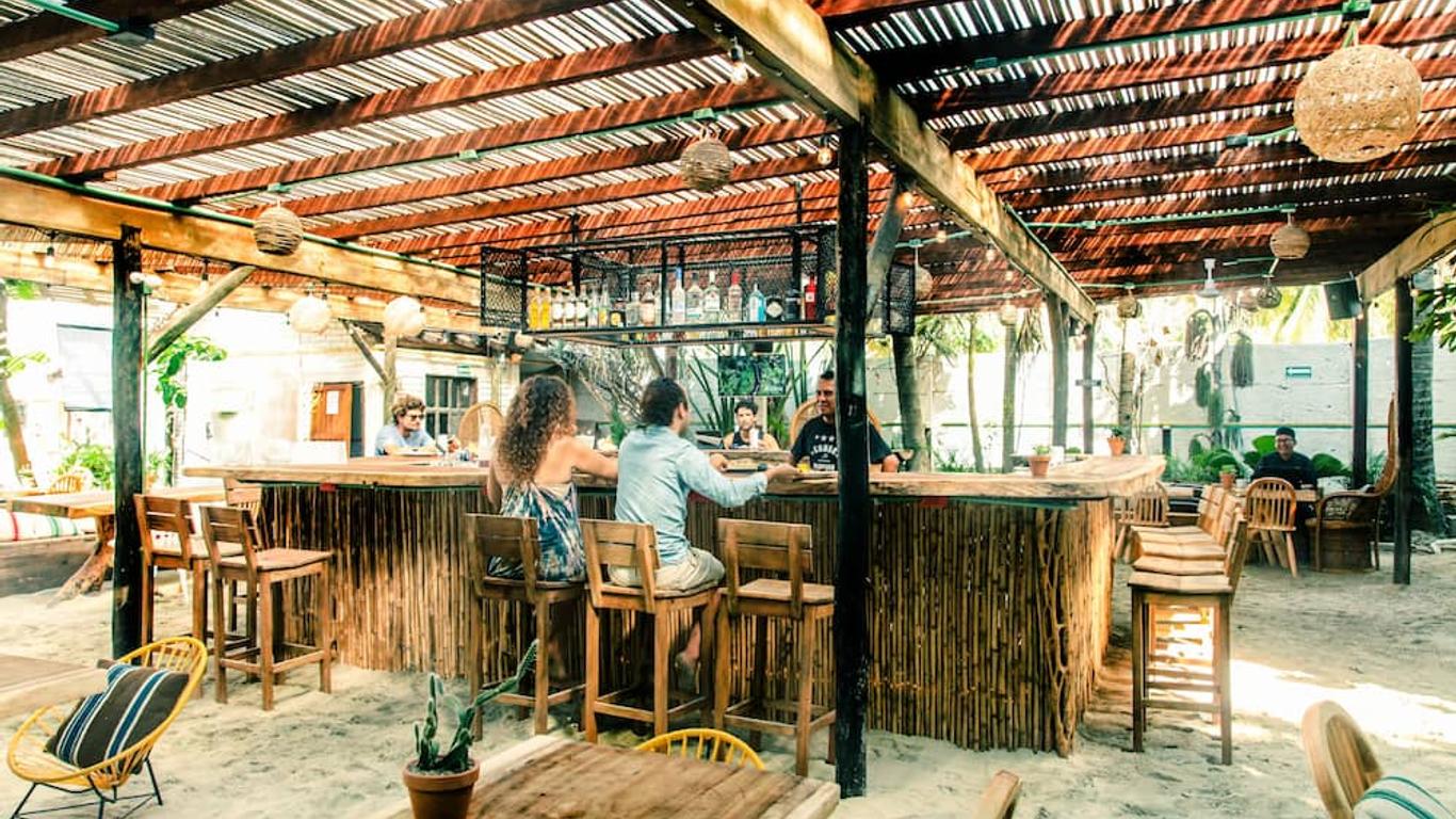 Selina Puerto Escondido