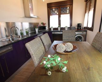 Casa Rural el Rosal del Pozo - Toledo - Cucina