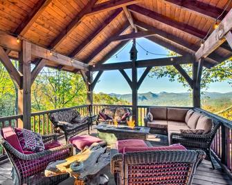 Luxury Sapphire Cabin Mtn Views and Resort Access! - Sapphire - Balcony