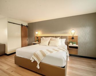 Lyfe Inn & Suites by Aga - Beverly Hills - Los Angeles - Bedroom