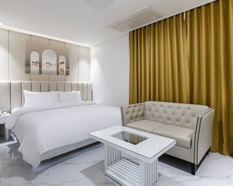 Yeongdeungpo Starlight Hotel (Star) - סיאול - חדר שינה