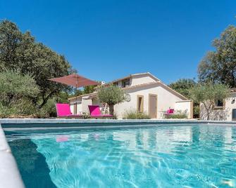 Mas la Cheneraie - Lourmarin - Πισίνα