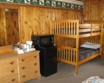 Mountain Brook Lodge - Wilmington - Bedroom