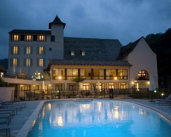 Hotel La Riviere - Entraygues-sur-Truyère - Pool