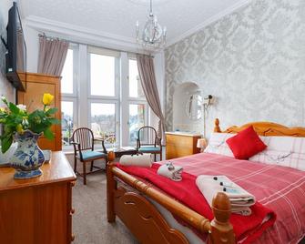 Castle Walk Bed & Breakfast - Stirling - Bedroom