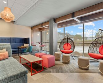 Tru by Hilton Lincoln East - Lincoln - Lounge