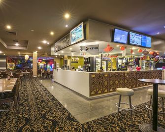 Nightcap at Waltzing Matilda Hotel - Springvale - Bar