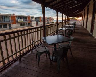 Beadon Bay Hotel - Onslow - Balcony