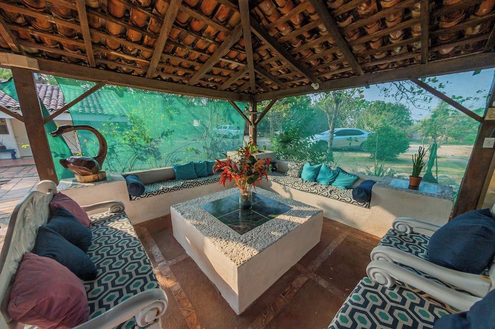 Somar Surf lodge - León - Sala de estar