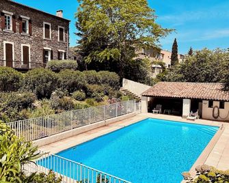 Studio with pool and tennis court just a few kilometers from the Côte d'Azur beaches - La Garde-Freinet - Pool