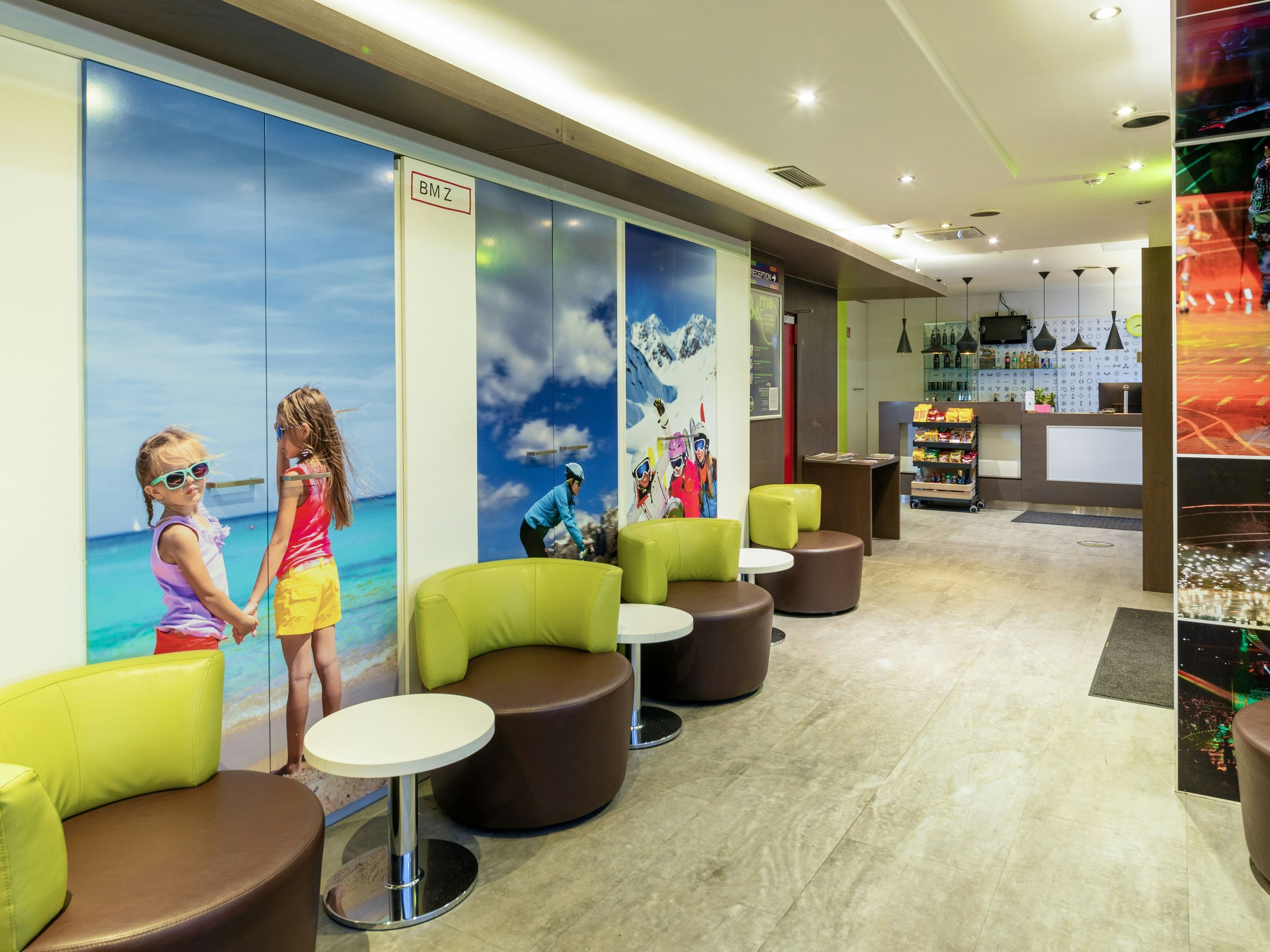 B&b Hotel Bochum Hbf-Nord - בוכום - דלפק קבלה