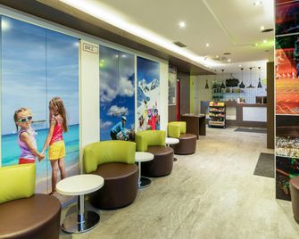 B&b Hotel Bochum Hbf-Nord - Bochum - Vastaanotto