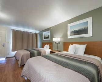 HomeTowne Studios by Red Roof Dallas - Irving - Irving - Slaapkamer