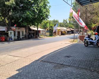 OYO 93381 New Asembagus 3 - Situbondo - Lobby