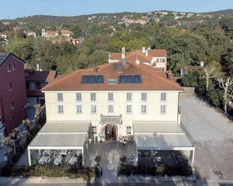 Hotel Eden - Sistiana - Budova