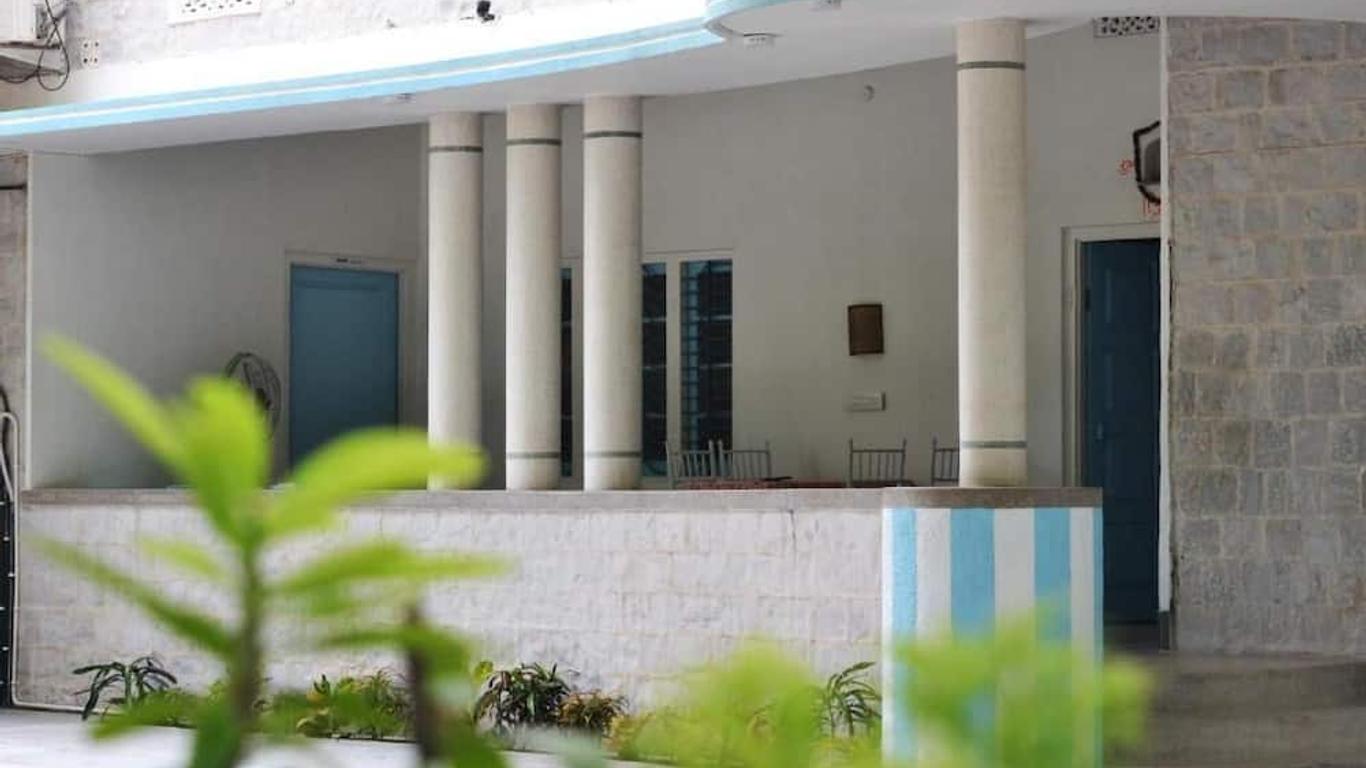Jaipur Jantar Hostel
