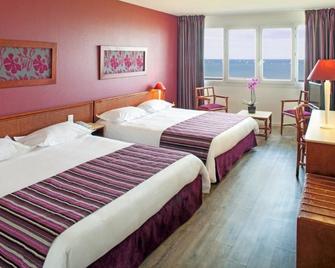 Hotel de l'Europe - Dieppe - Bedroom