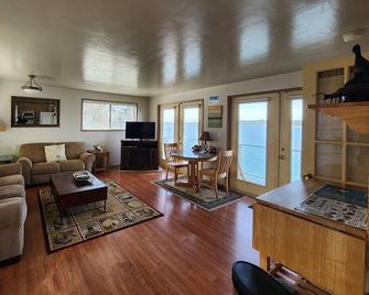 Plainview Motel & Rv Park - Coos Bay - Soggiorno