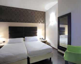 Hotel La Torretta - Bollate - Camera da letto