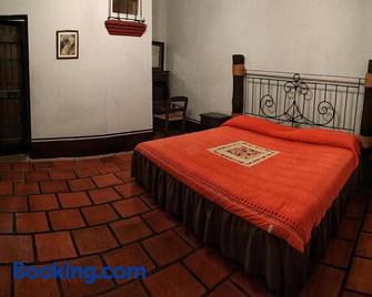 La Casona De La Esmeralda - Mascota - Camera da letto