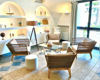 Hotel Gajeta - Gaeta - Wohnzimmer