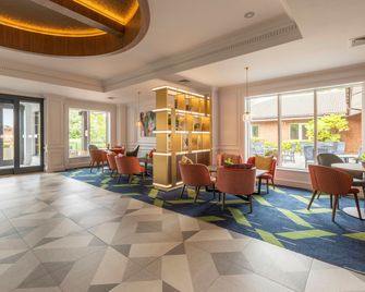 Holiday Inn Guildford By IHG - Guildford - Edificio