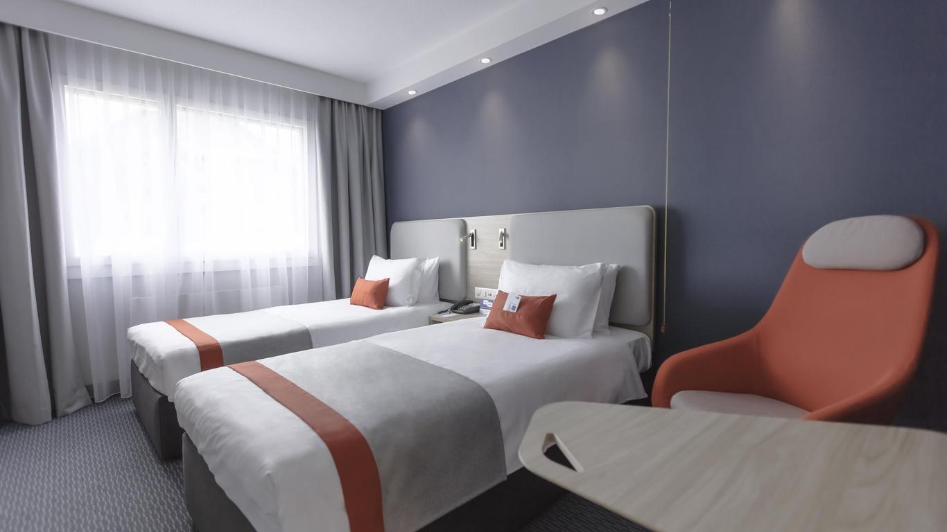 Holiday Inn Express Luzern - Neuenkirch By IHG