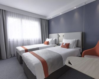 Holiday Inn Express Luzern - Neuenkirch By IHG - Lucerne - Soveværelse