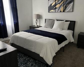 Hidden Gem in Spring Free Parking - Spring - Bedroom