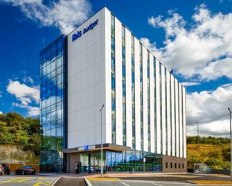 ibis budget Luton Airport - Luton - Building