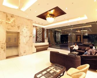 Topline Resort, Dhule - Dhule - Lobby