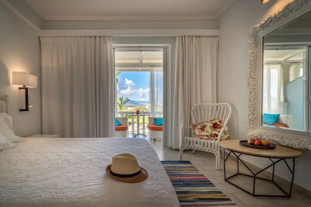 هوتل سيروكو - للبالغين فقط