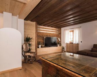 Ca'Milla B&B nelle Dolomiti - Valle di Cadore - Sala de estar