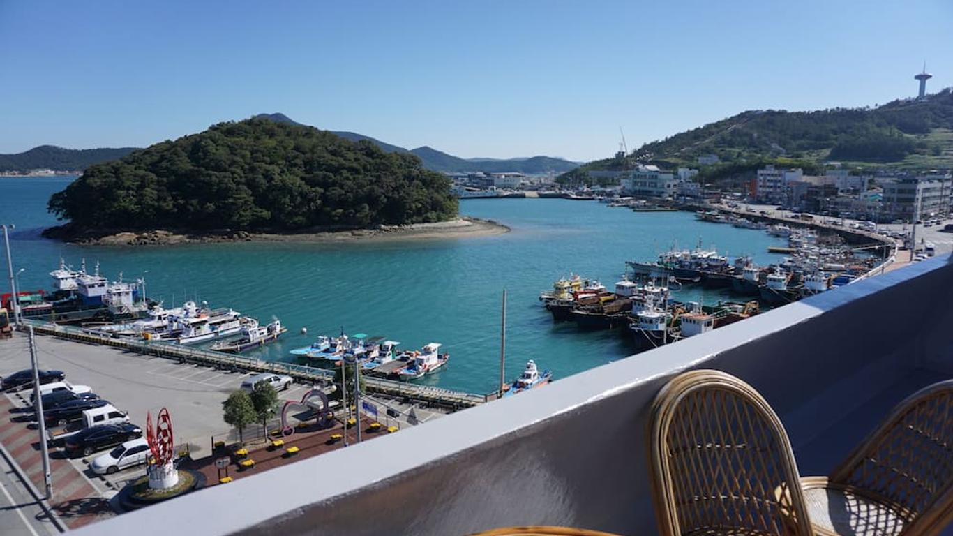 莞島尼西亞賓館