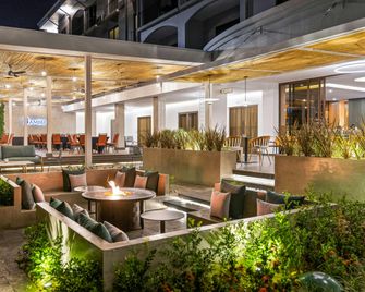 Courtyard by Marriott San Jose Escazu - San José - Patio
