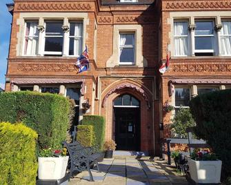 The Lismore Hotel - Banbury - Edificio
