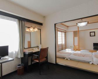 Airport Side Kagoshima Kuko Hotel - Kirishima - Bedroom