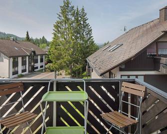 Fewo Cheny Mit Hochschwarzwaldcard - Titisee-Neustadt - Balcony