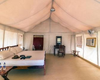 Varawal Leopard Camp - Ranakpur - Schlafzimmer