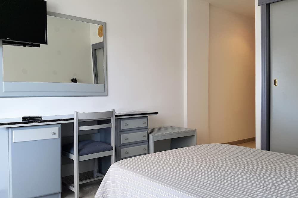 Stil Bonsai from $53. Can Picafort Hotel Deals & Reviews - KAYAK