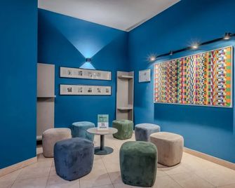 Hotiday Apartments La Spezia - La Spezia - Area lounge