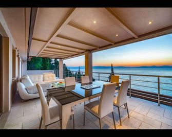Corfu Dream Holidays Villa - Perama - Balkon