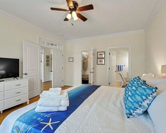 Ocean View / Norfolk Family Beach House, 5br! - Norfolk - Phòng ngủ